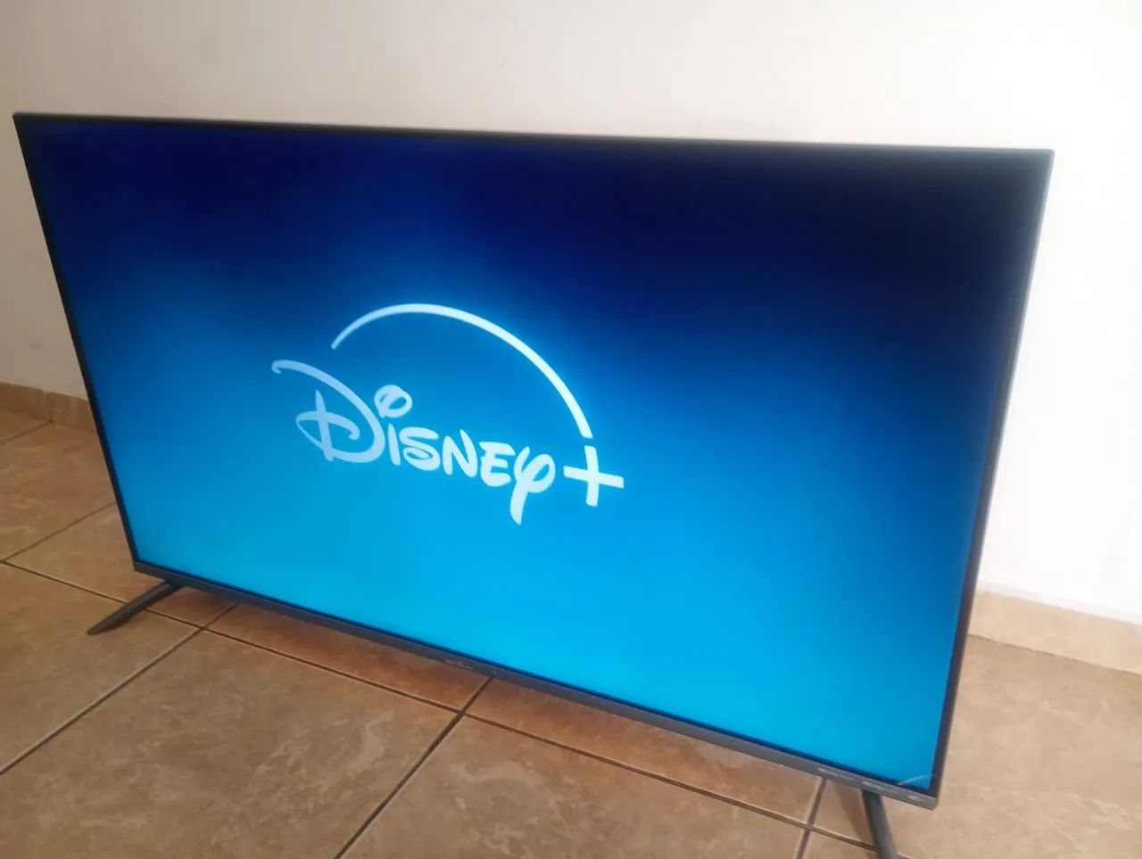 vendo essa tv 32 polegadas smart 4k  - Foto 5