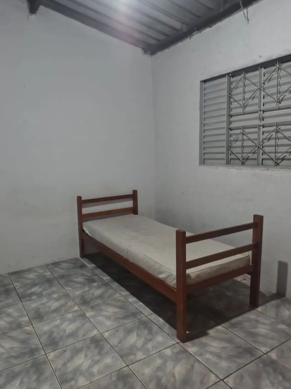 Cama de solteiro 