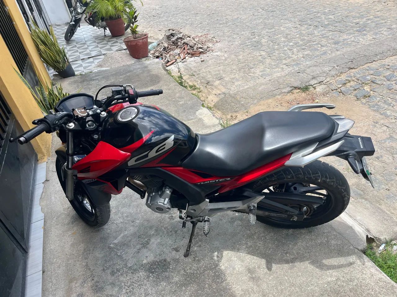 CB Twister 2019 - Foto 4