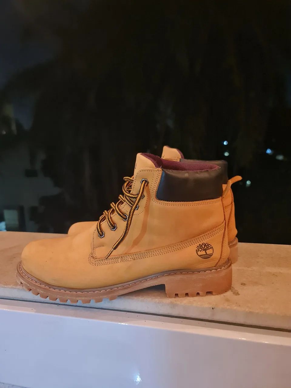 Bota timberland amarela. - Foto 2