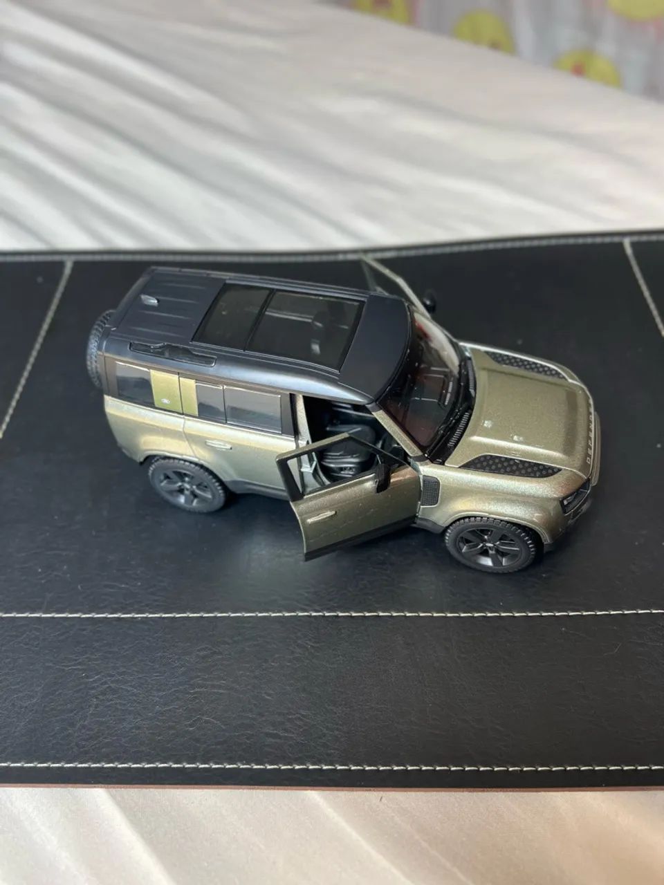 Miniatura defender 1/24 burago - Foto 4