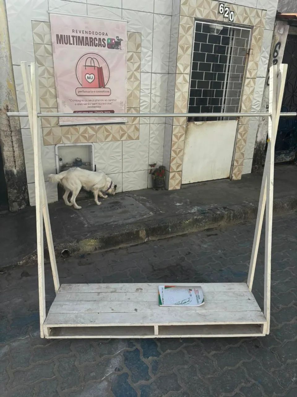NEGOCIÁVEL ARARA ROUPEIRO