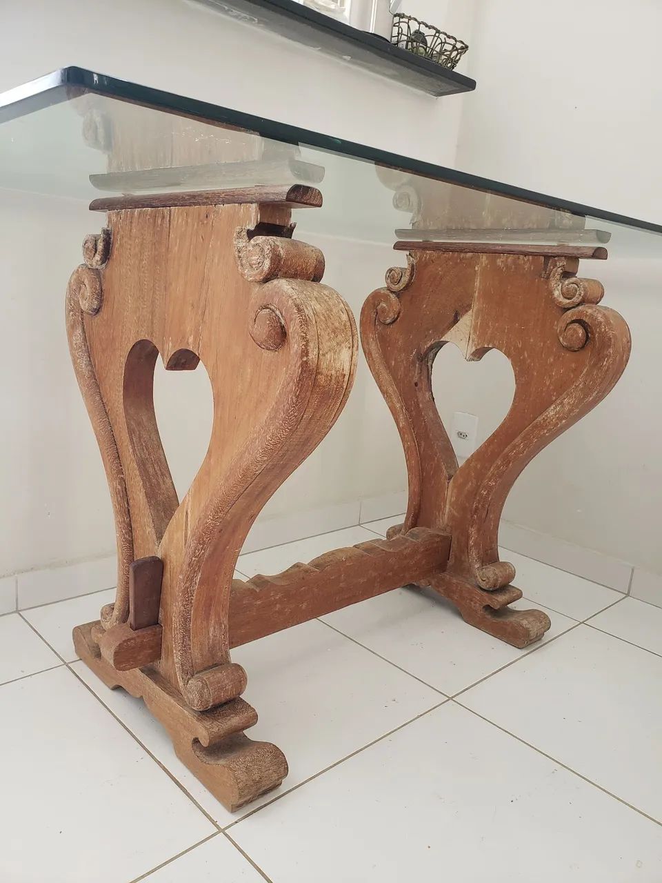 Mesa de vidro completa com pés de cerejeira - Foto 4