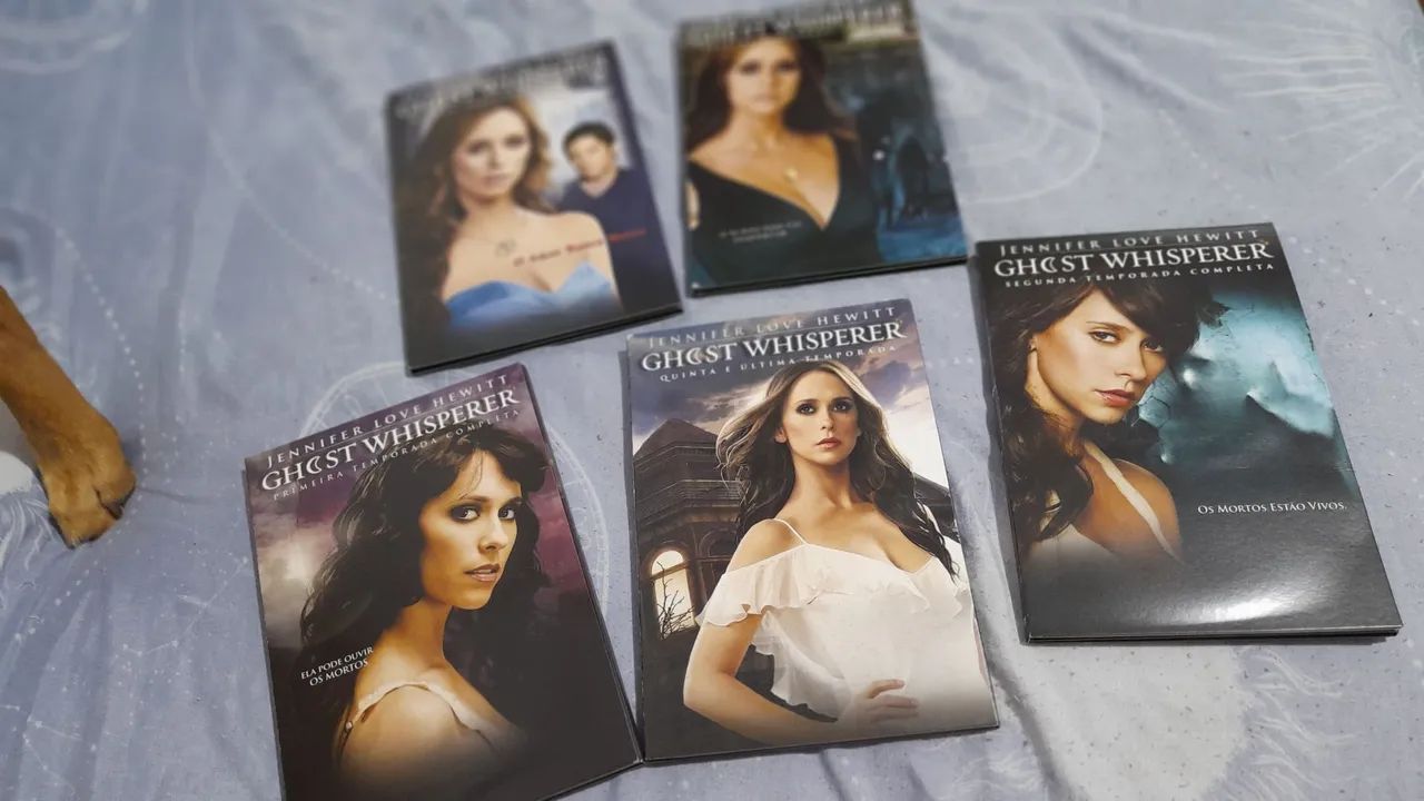 Série Ghost Whisperey - Foto 2