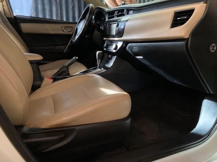 Toyota Corolla Altis 2.0 Flex 16V Aut. 2017 - Foto 4