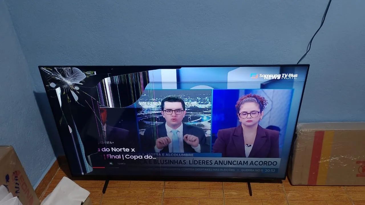 Televisão Samsung Smart 58 polegadas tela quebrada  - Foto 2