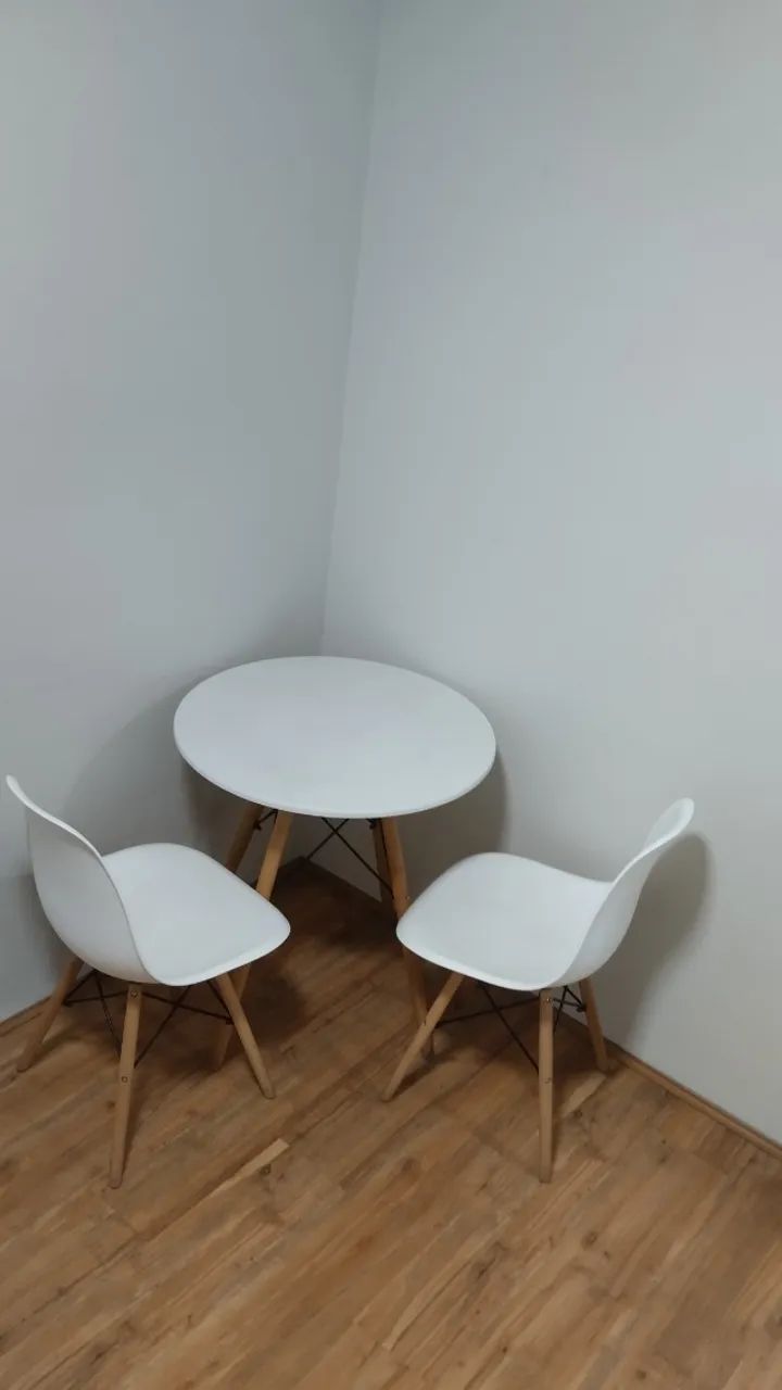 Mesa com duas cadeiras  - Foto 5