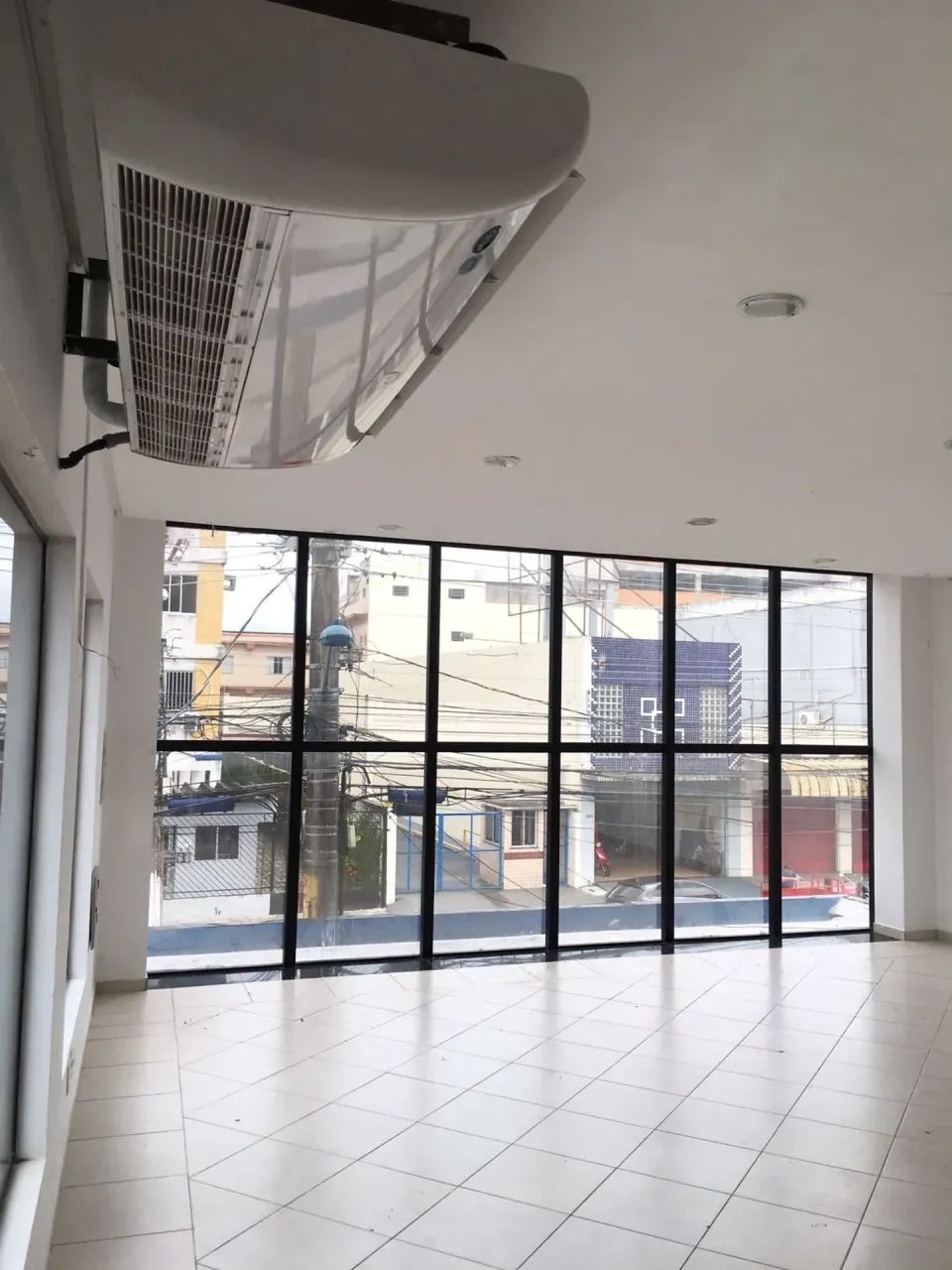 Prédio/Edifício DOMINGOS MARREIROS  para aluguel tem 360M²  em Umarizal - Belém - PA