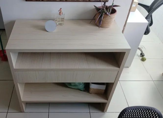 Aparador Buffet com Prateleiras - Conservado