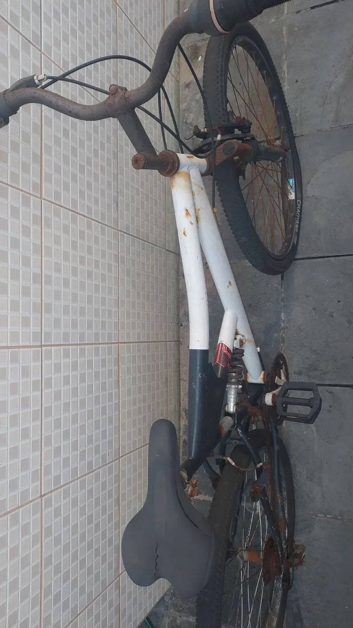 Bicicleta usada aro 26 - Foto 2
