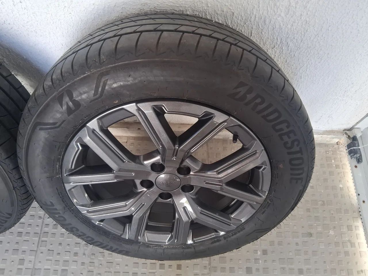 Roda Jeep Compass Longitude T270