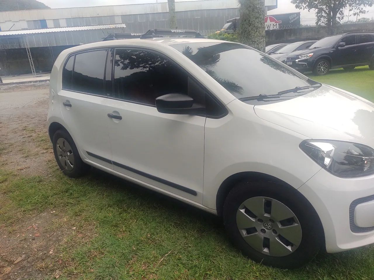 Volkswagen Up! Take 1.0 Total Flex 12V 5P 2016 - Foto 3
