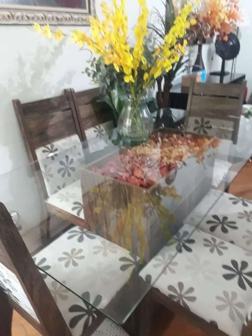 Mesa de jantar com 6 cadeiras - Foto 2