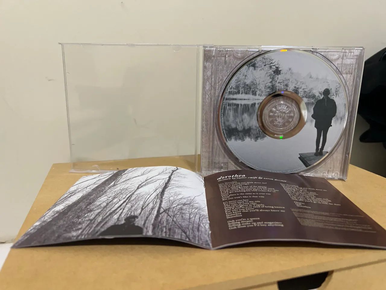  CD Evermore  Taylor Swift - Foto 2