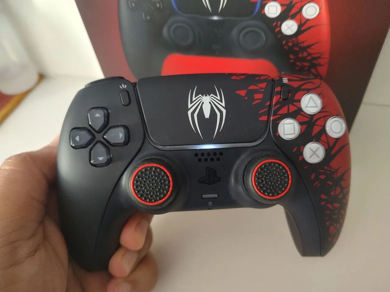 Controle Spiderman edição especial na caixa 