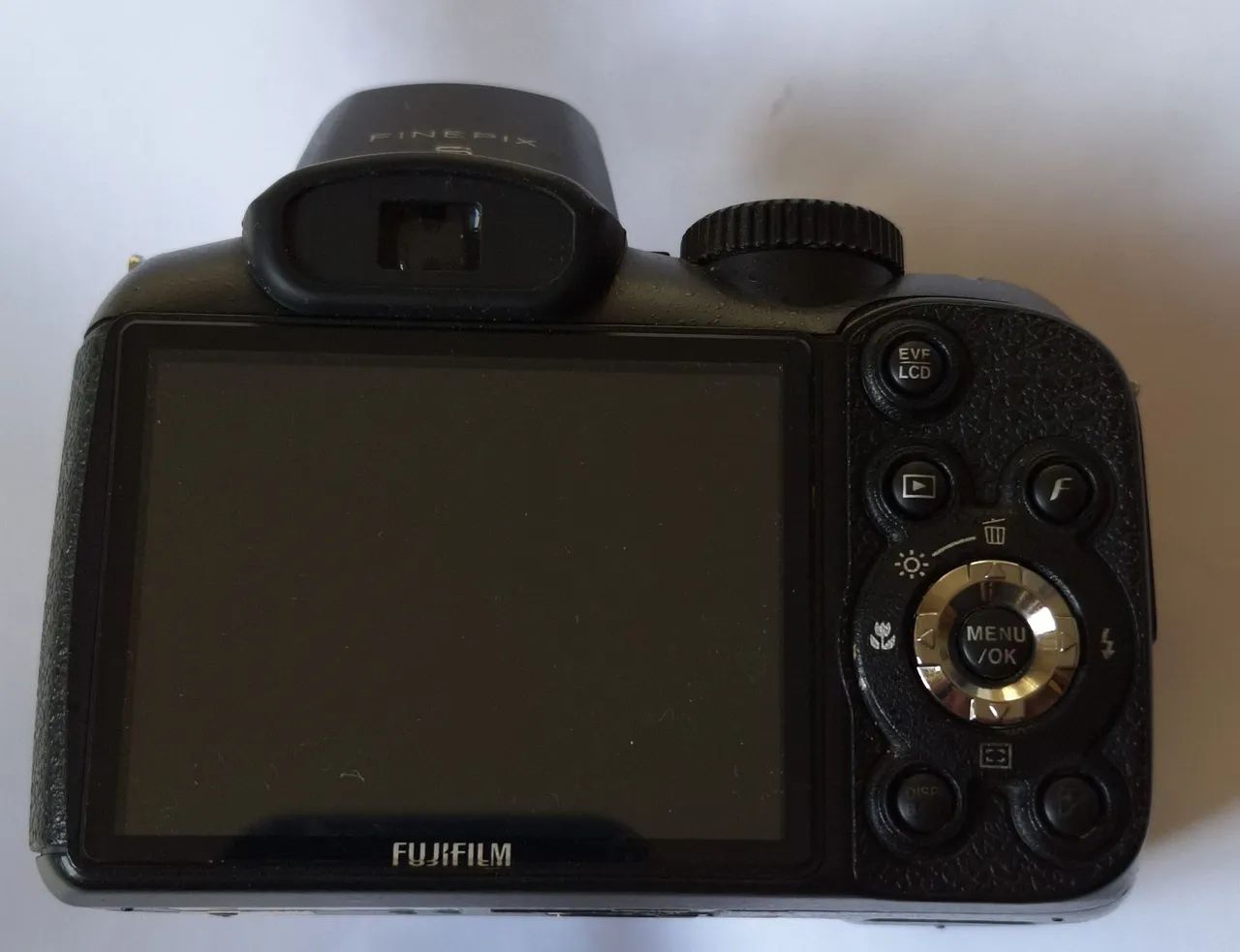 Fujifilm S2950  - Foto 3