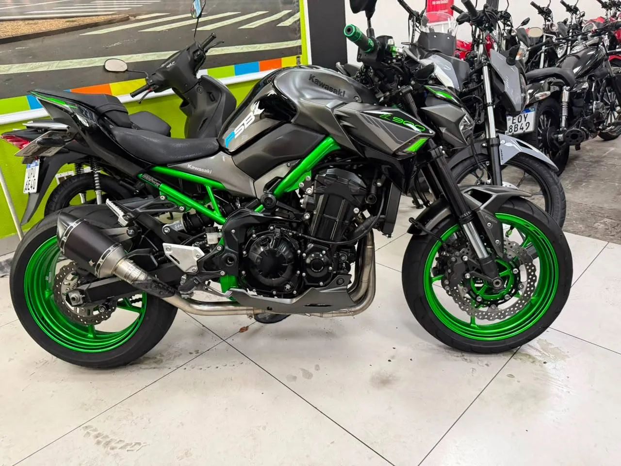 KAWASAKI Z900