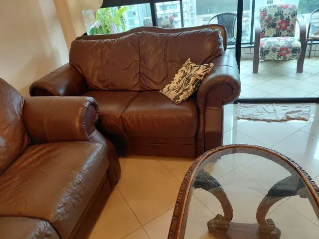 Conjunto Sofás de Couro Legítimo 2 e 3 Lugares Marrom - Excelente Estado - Foto 3