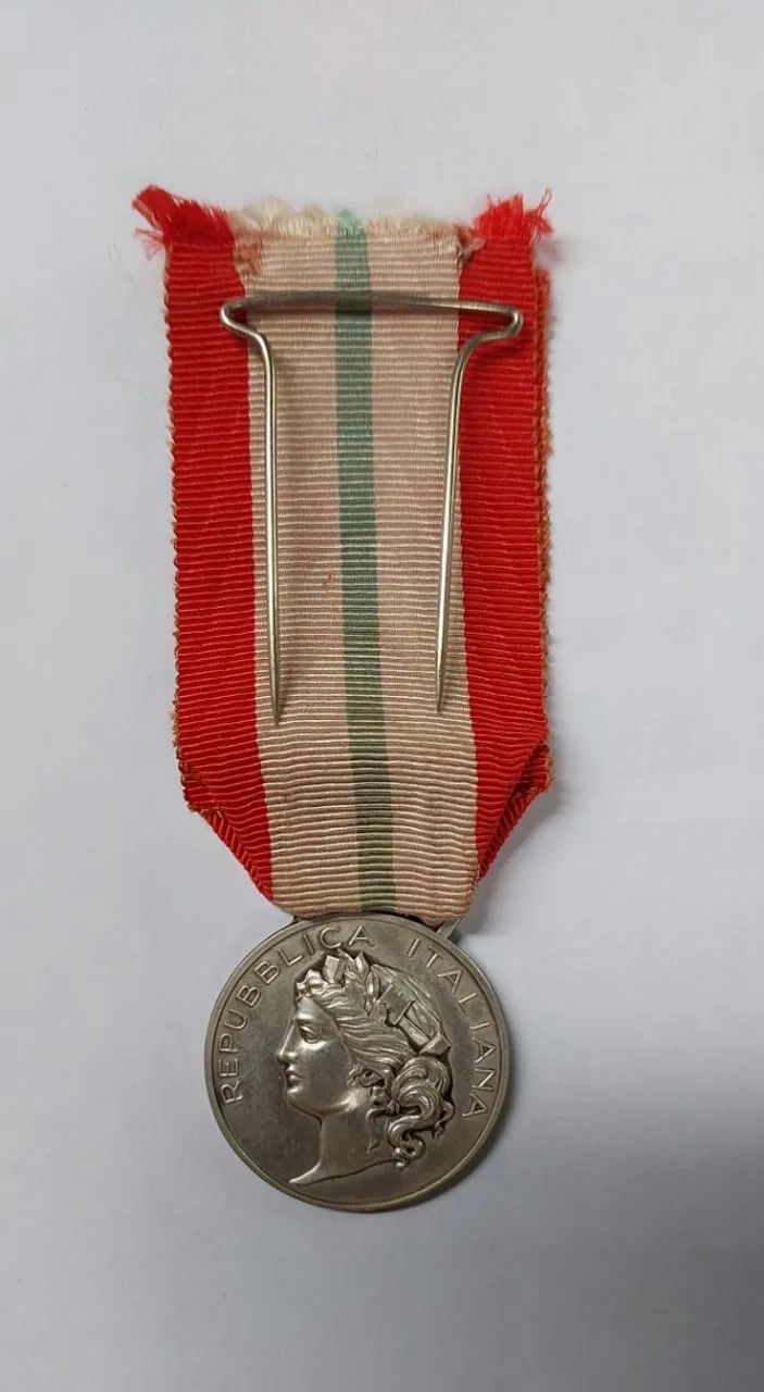 MEDALHA de PRATA 800 - Foto 3