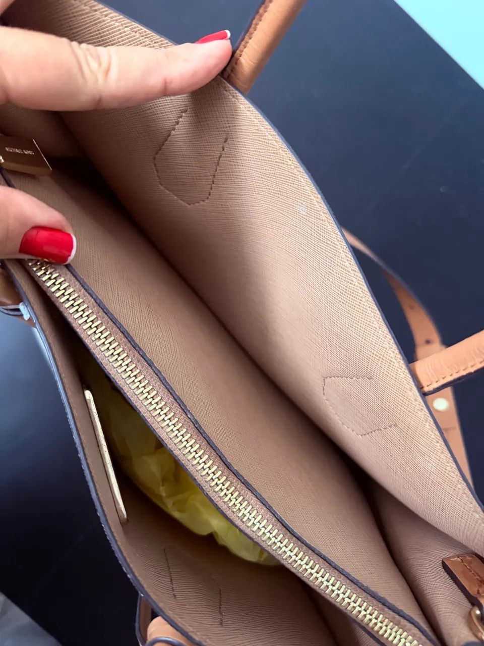 Bolsa Michael Kors muito nova - Foto 3