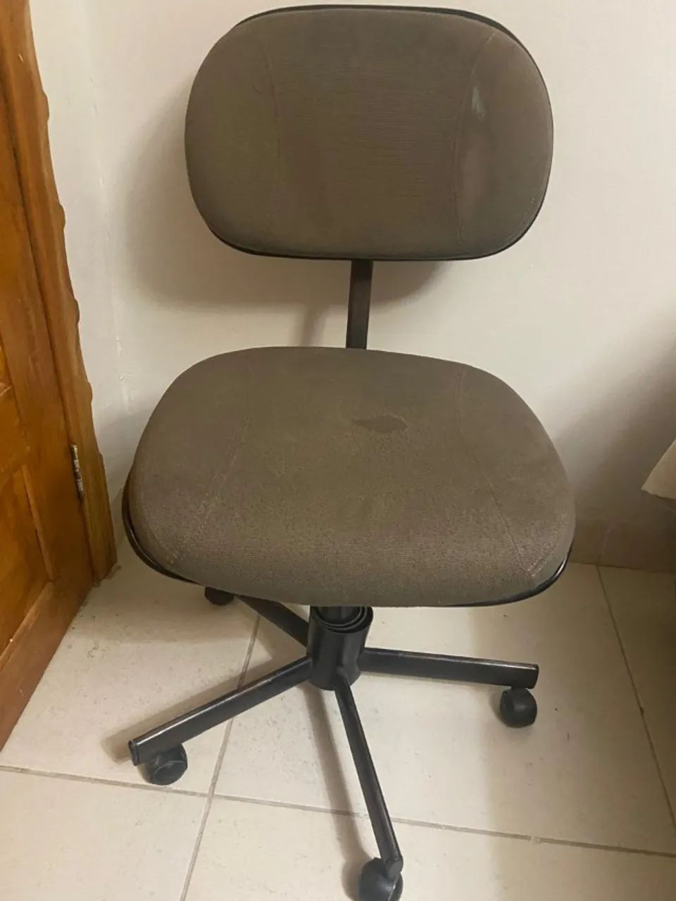 Cadeira giratória para escritório - Foto 2