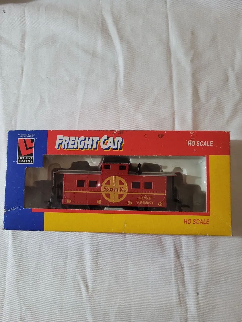 Ferromodelismo - Vagão tipo caboose da ferrovia Santa