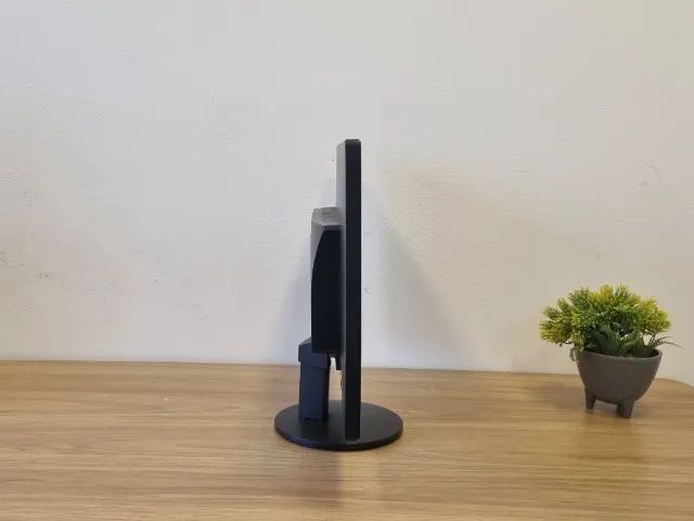 Monitor Philips 16" | HD | LCD LED | 60 Hz | VGA - Foto 2