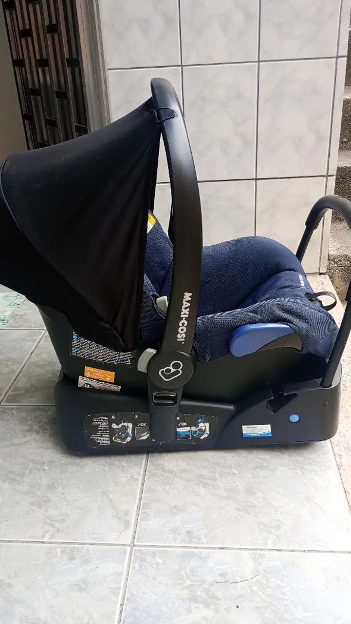 Carrinho de bebê com bebê conforto - Foto 3
