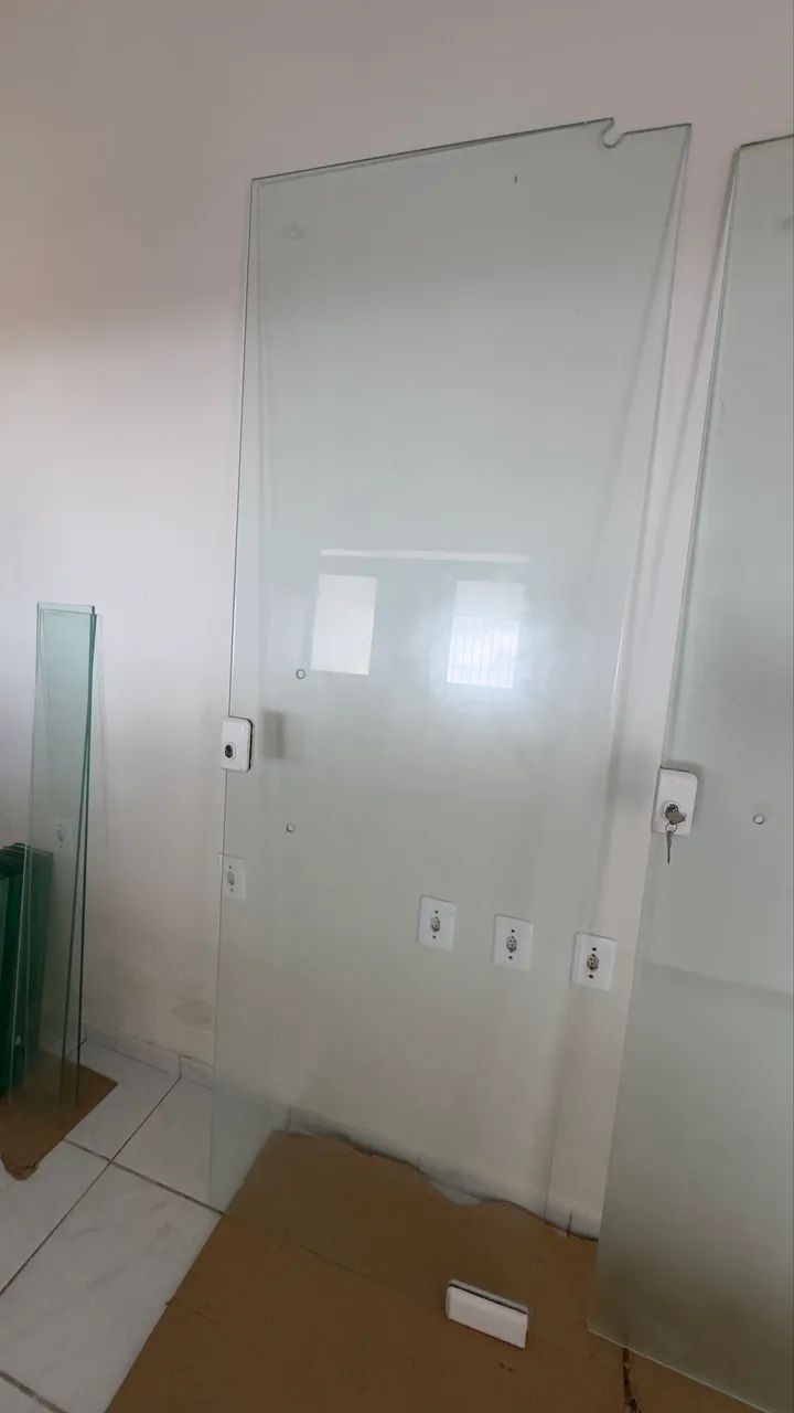 Portas e prateleiras de vidro  - Foto 3