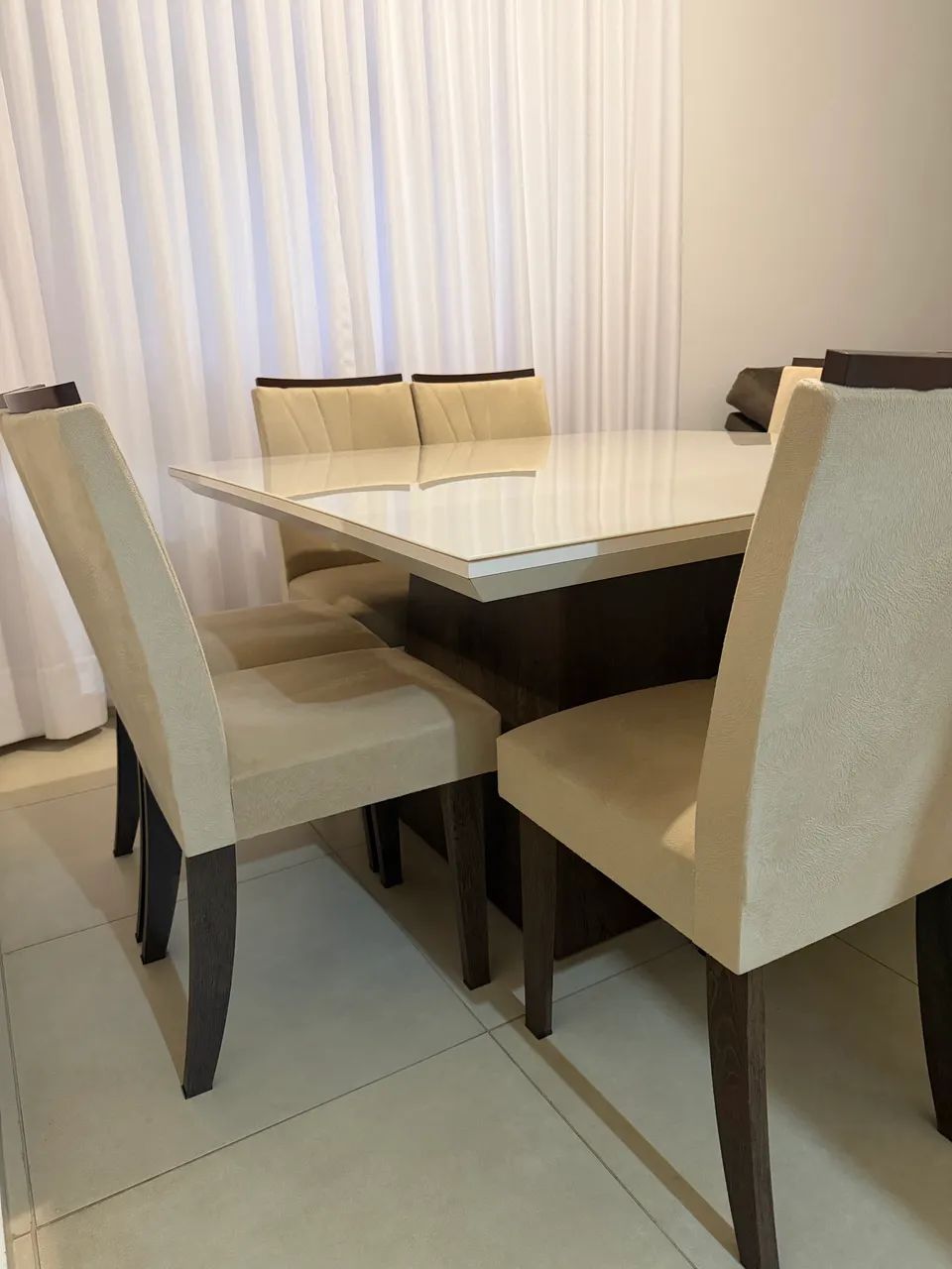 Mesa com 8 cadeiras - Foto 3