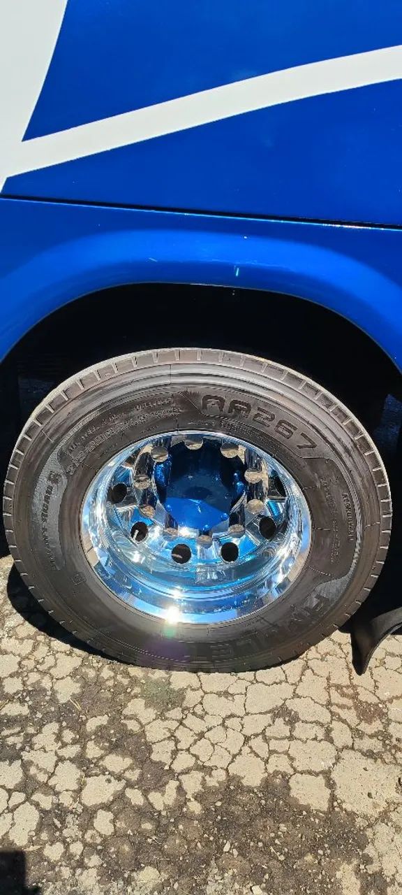 Ônibus dianteiro  - Foto 5