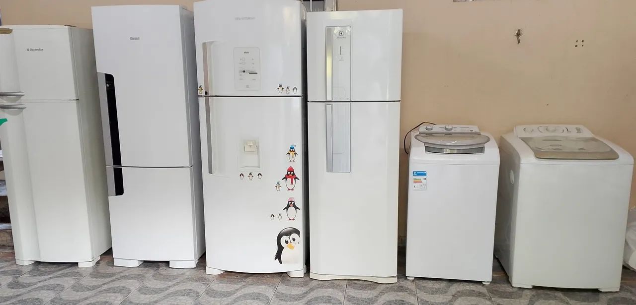 Geladeiras microondas e máquina 