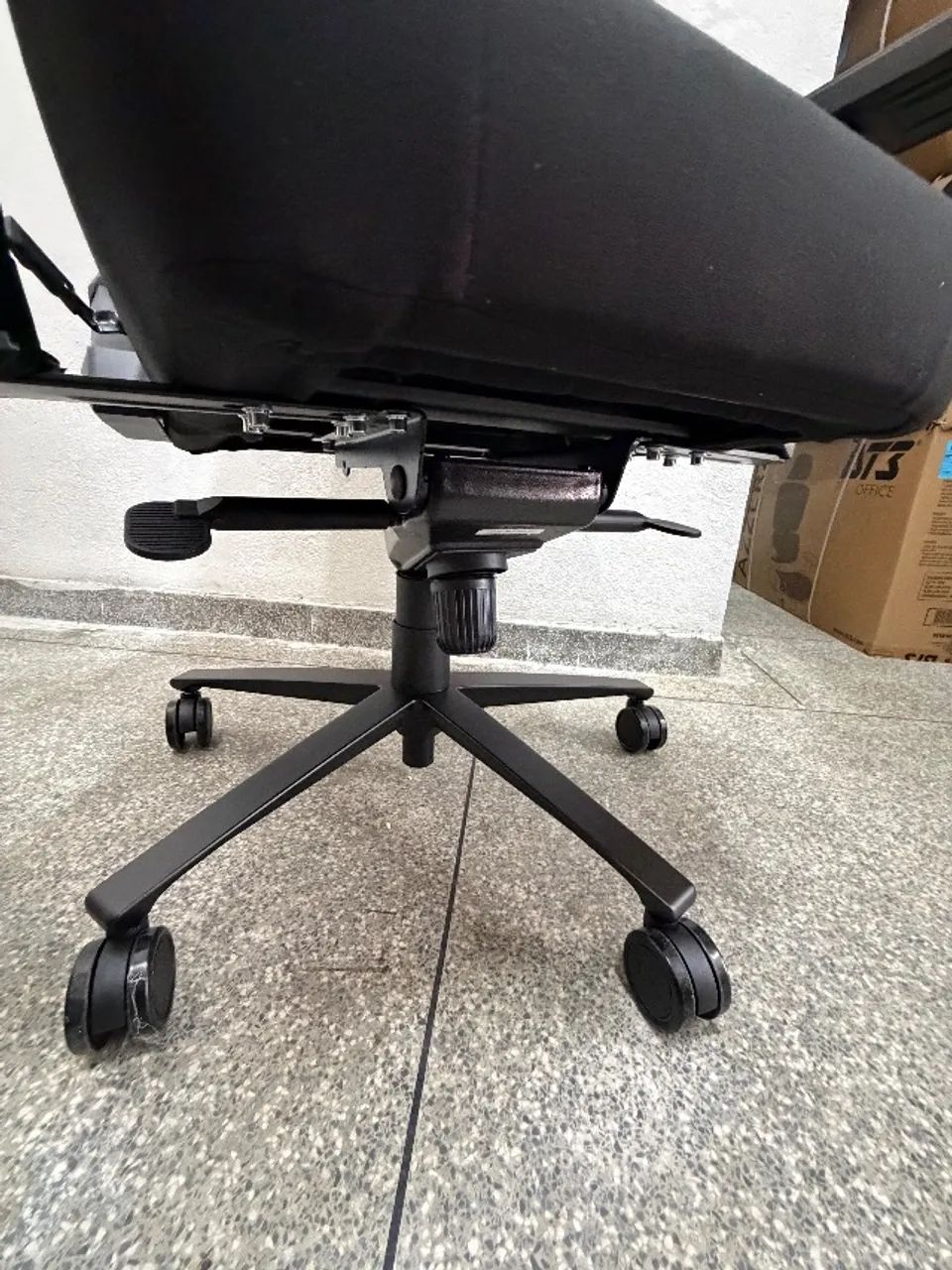 Cadeira Gamer Lunari Preta Elements - Foto 6