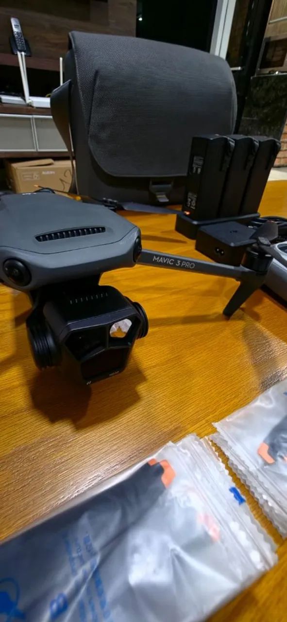 Drone DJI mavic 3 Pro  COMBO - Foto 2