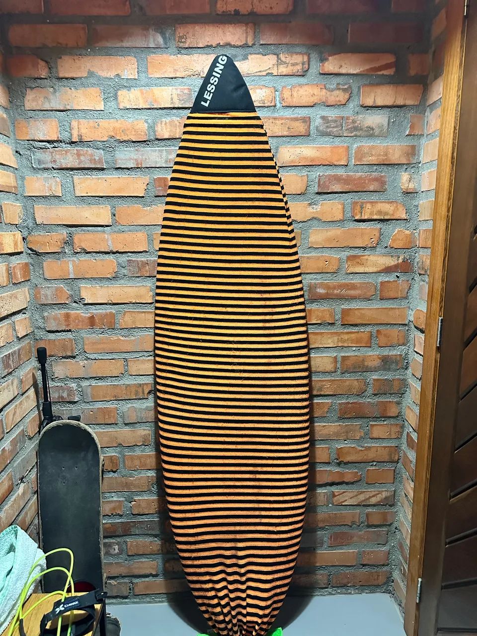 Prancha de Surf 6?1 28L + leash + capa - Foto 2