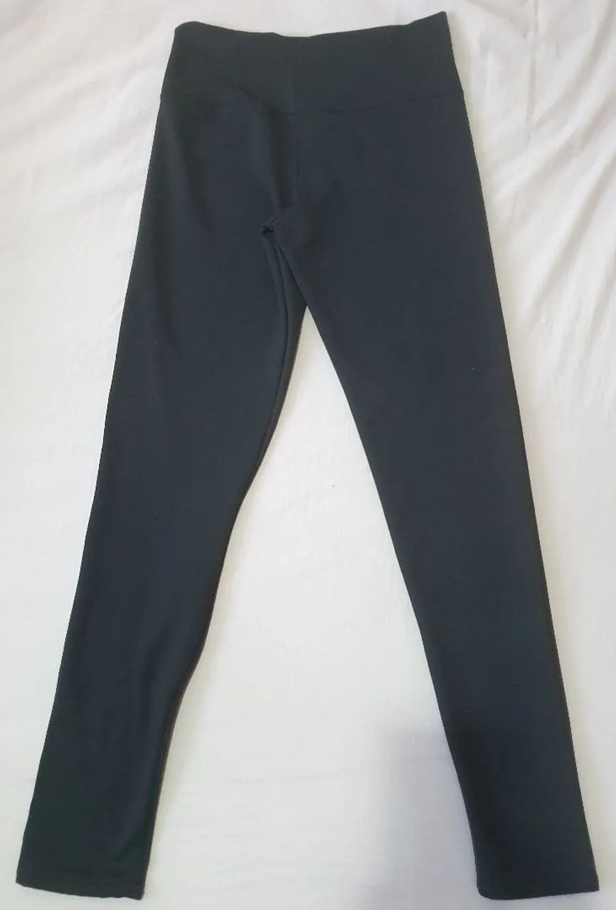 Vendo calça preta 