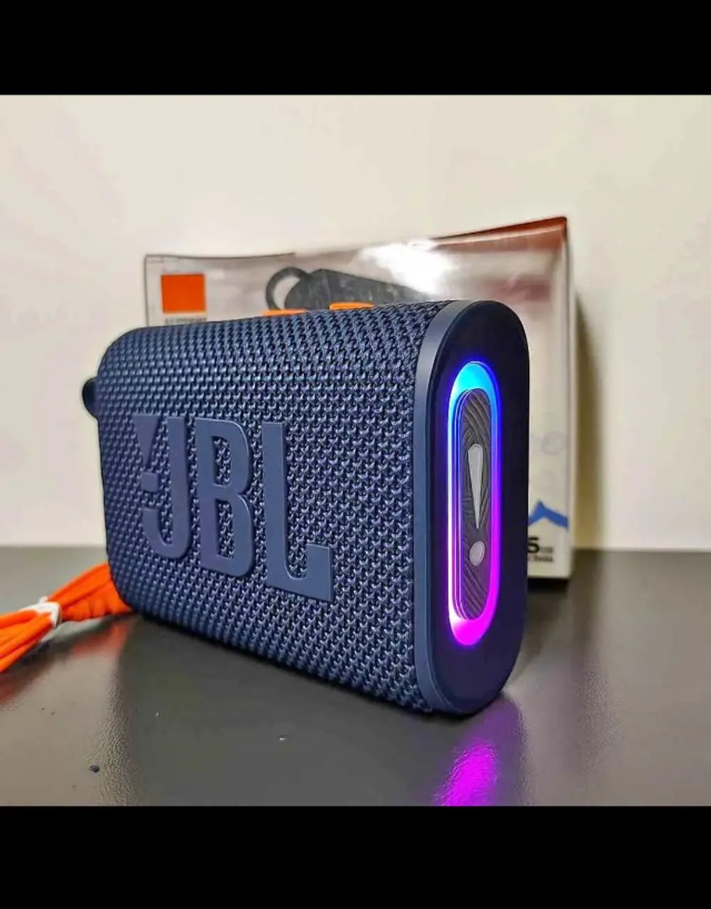 Caixa de Som Bluetooth com LED - Portátil e Potente