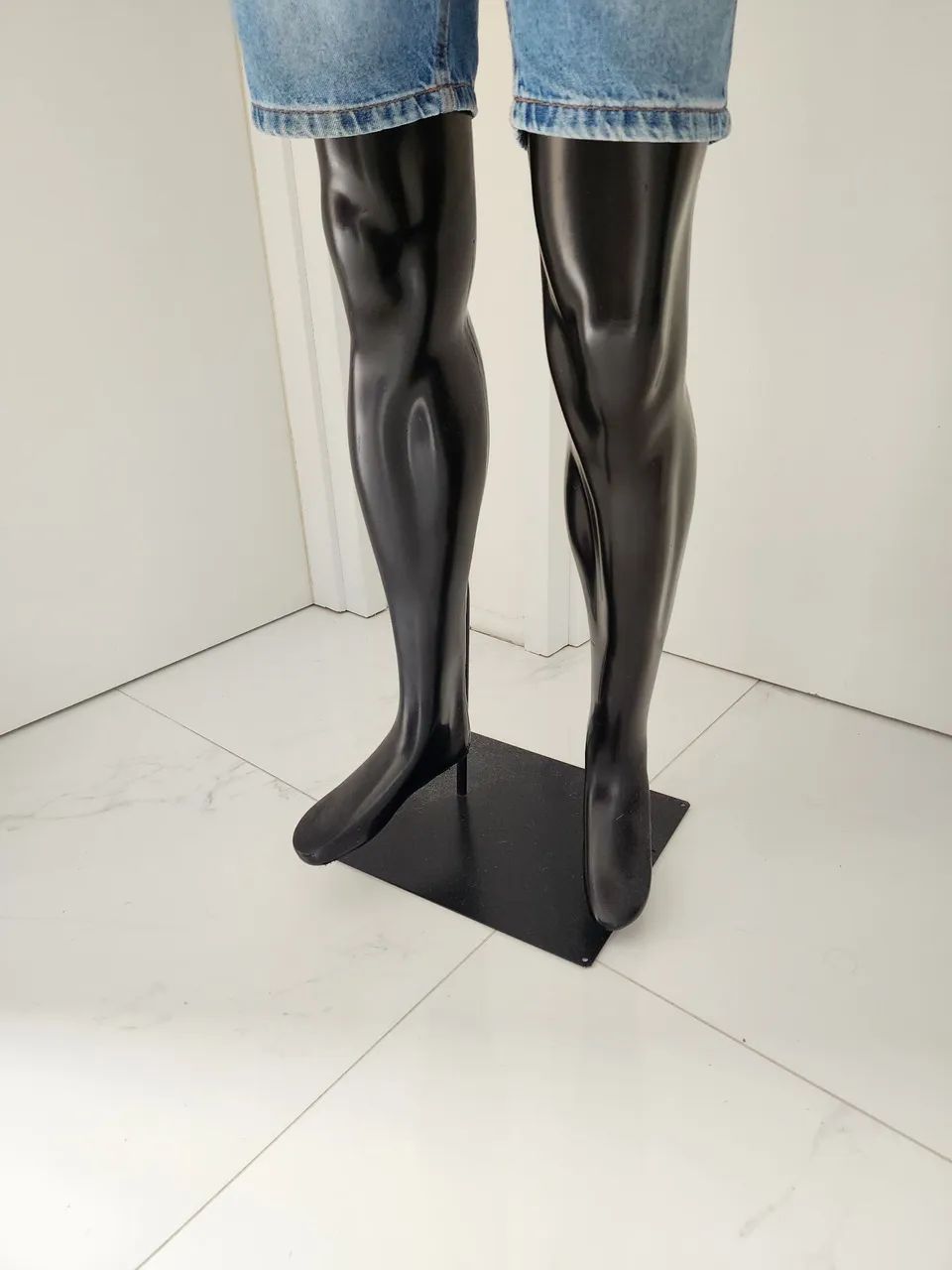 Manequim masculino CORPO INTEIRO (PRETO) - Foto 3