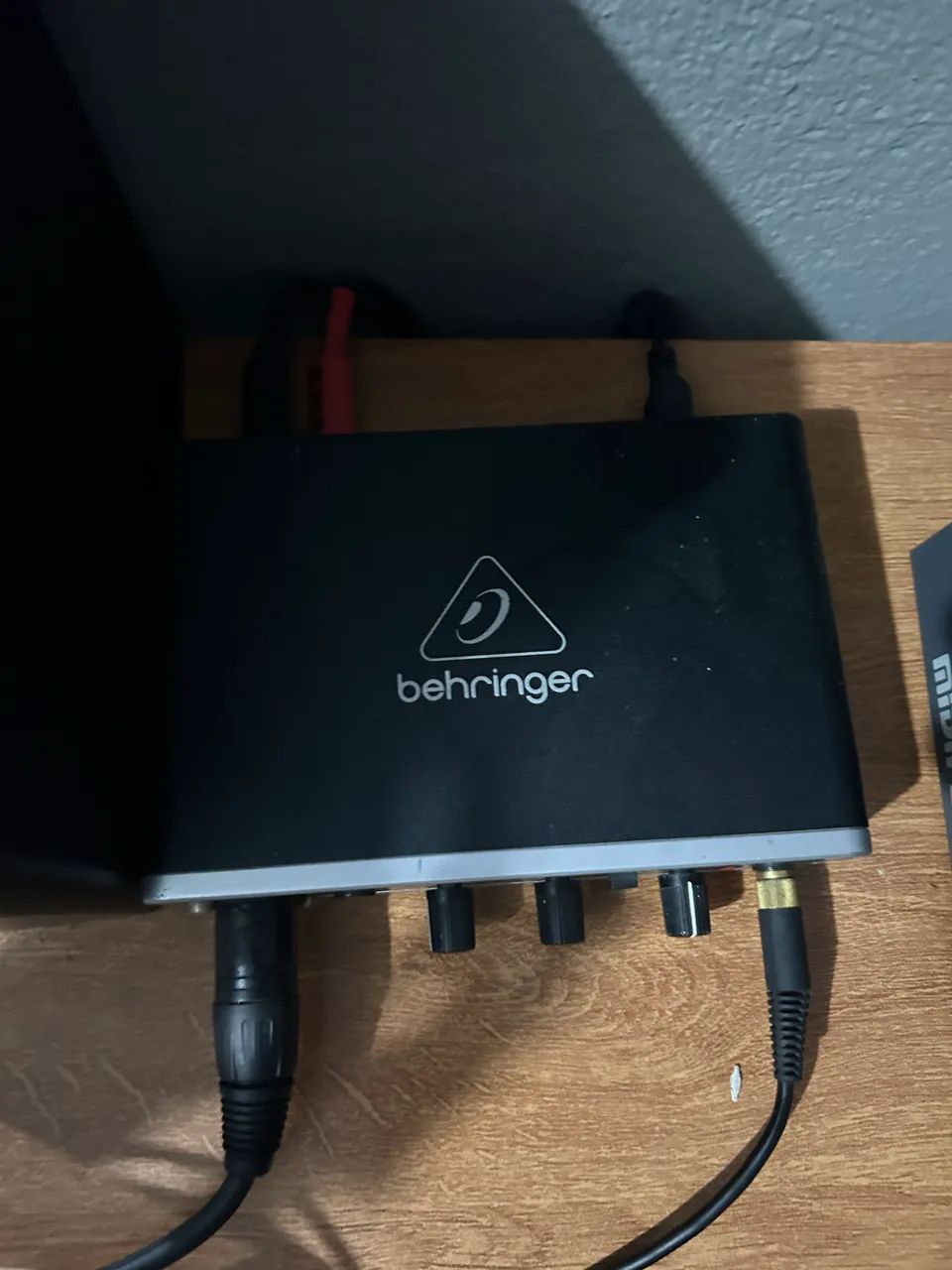 Interface de Áudio Behringer umc22 - Foto 2