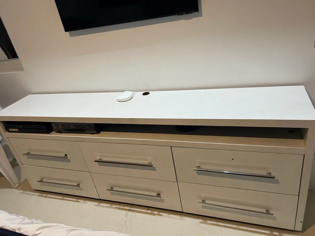Cômoda Branca com 6 Gavetas e Nicho - Ampla e Funcional - Foto 2