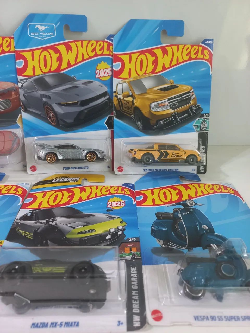Miniatura Hotwheels diversas lote com 6 unidades e lacrados - Foto 3