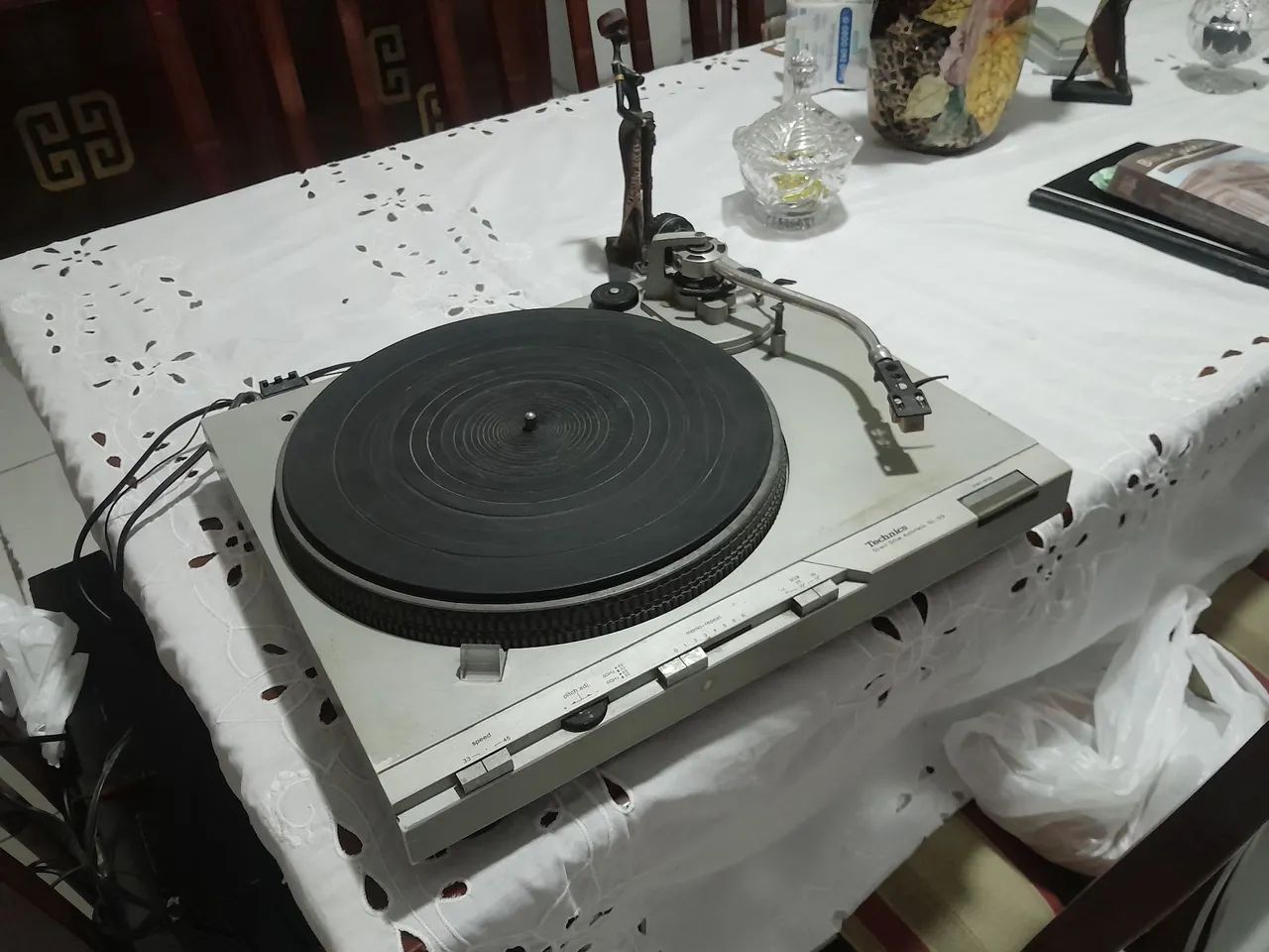 Toca disco technics SL-D3 