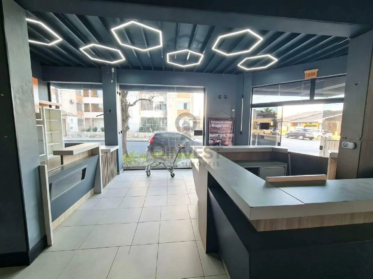 Sala comercial à venda, em Araranguá/SC! Visibilidade, Espaço e Prestígio no Coração do ba - Foto 3
