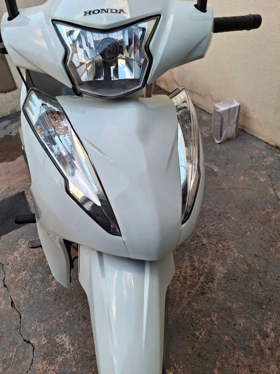 Bis 110 2021 Nova,13500 km originais