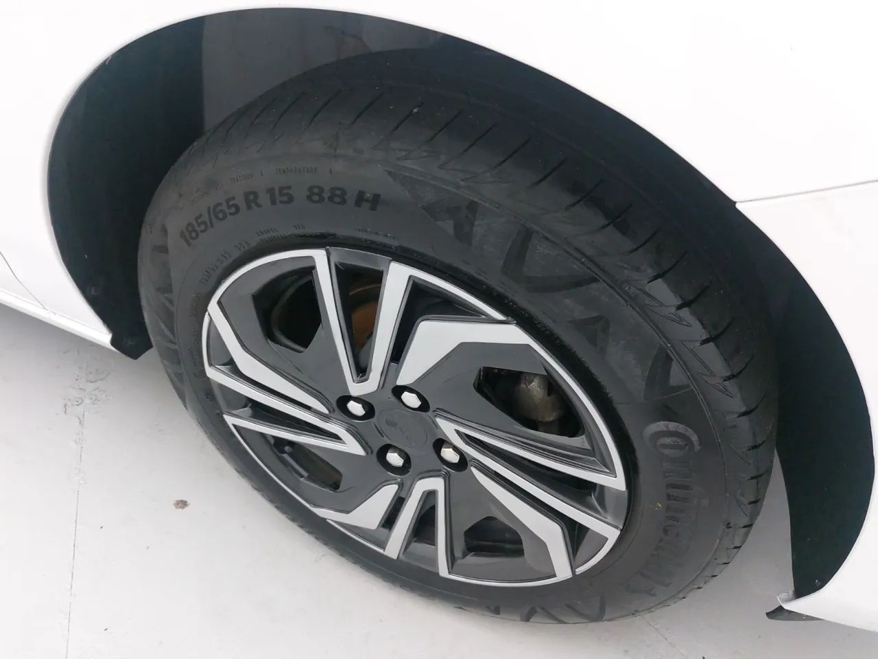 Chevrolet Onix Plus LT 1.0 12V Flex Mec. 4P, foto 13 de 18