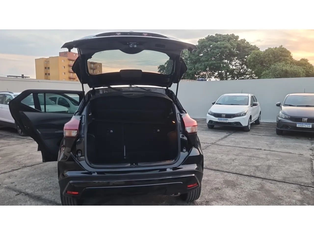 Nissan Kicks Sense 1.6 16V Flex Aut., foto 14 de 17