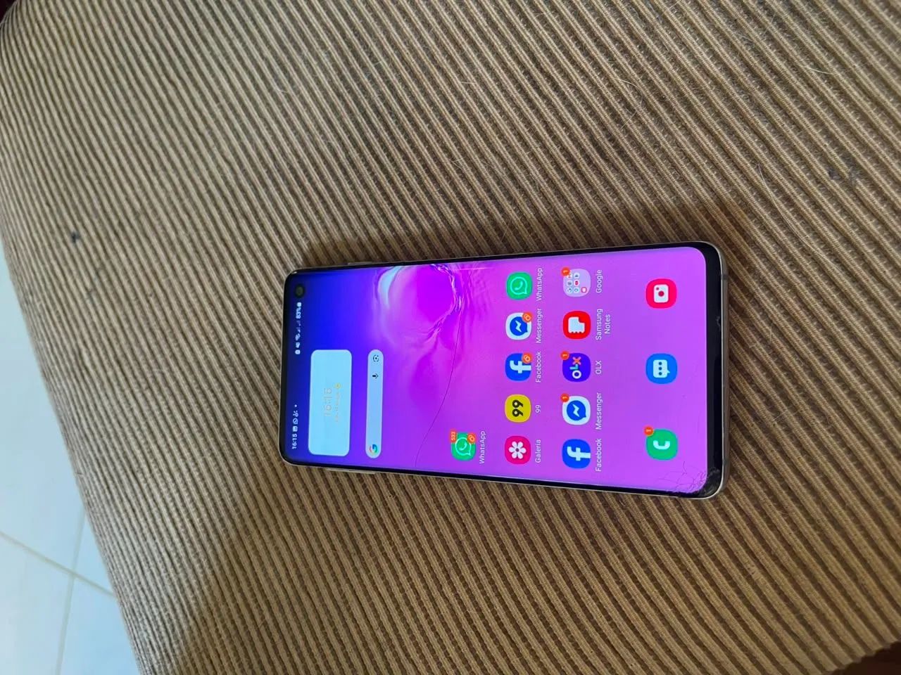 SAMSUNG S10 128GB 8 DE RAM C/ CAPA E UM CARREGADOR. - Foto 3