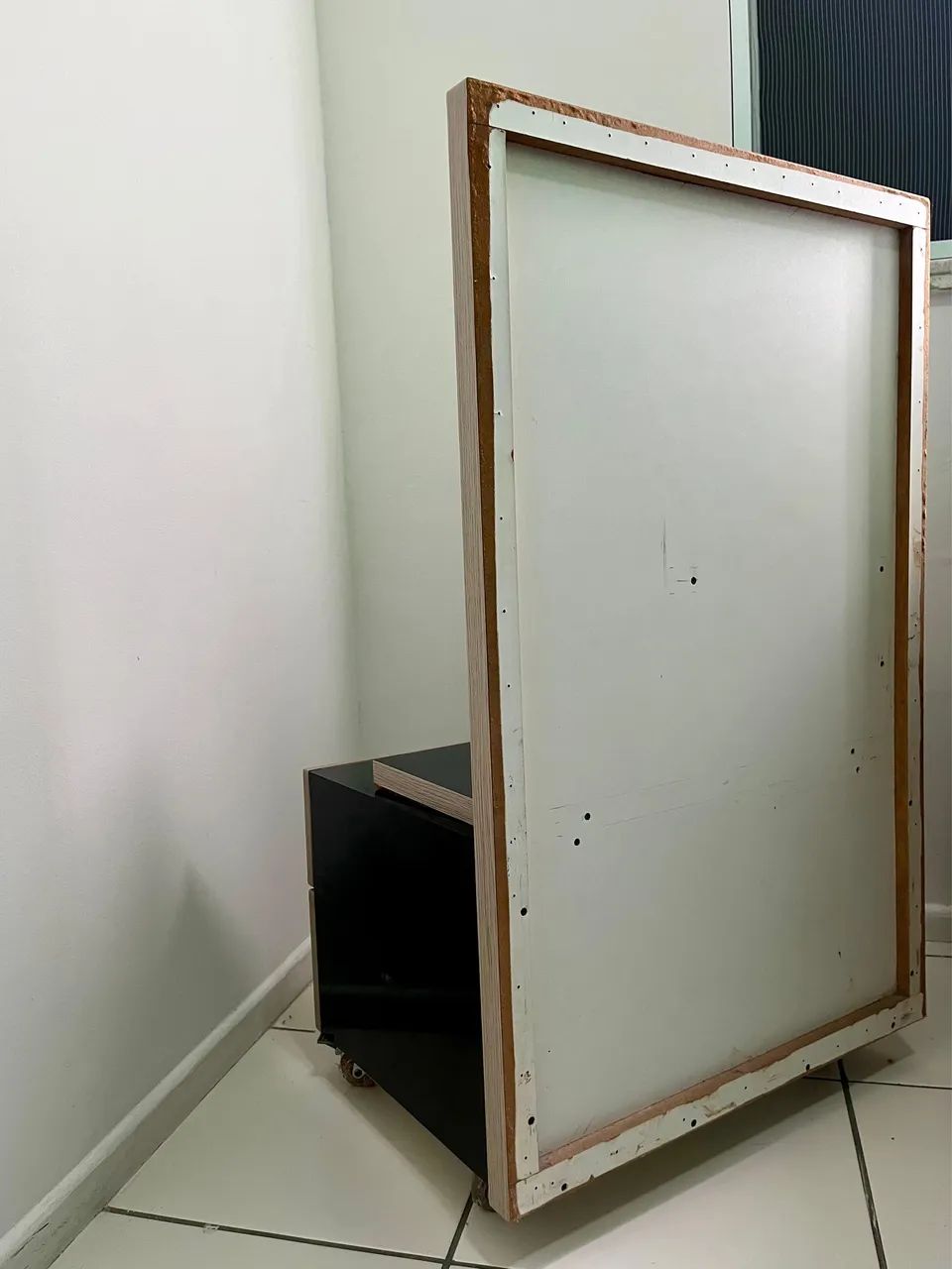Cômoda Multiuso com Nicho Superior - Foto 4