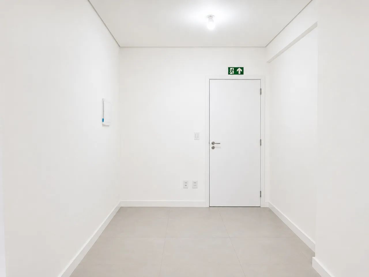 Locação - Sala comercial no Grand Tower com aproximadamente 40m² no Centro da cidade - Foto 5