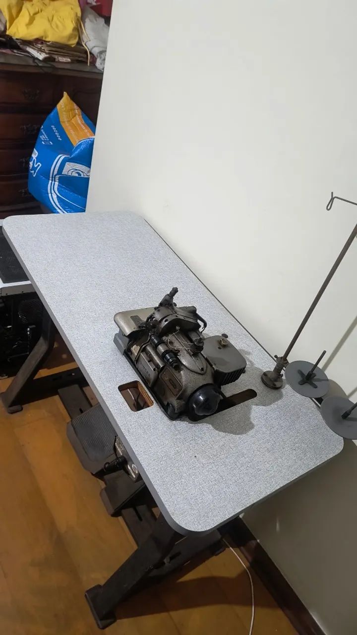 Máquina de costura industrial Overlock Singer - Foto 3